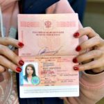 Нужно ли менять загранпаспорт при смене фамилии